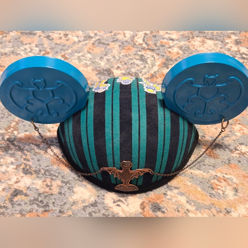 Disney World Haunted Mansion Hitchhiking Ghosts Ears Hat In Green And Black